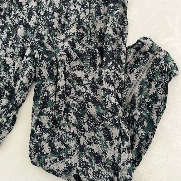 Anthropologie Diandra Pleated Joggers in Green Motif, Size 2 NWOT - Picture 5 of 13